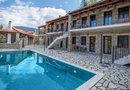 Oreades Suites