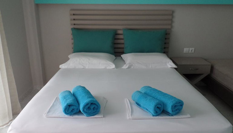Ouzas Luxury Hotel