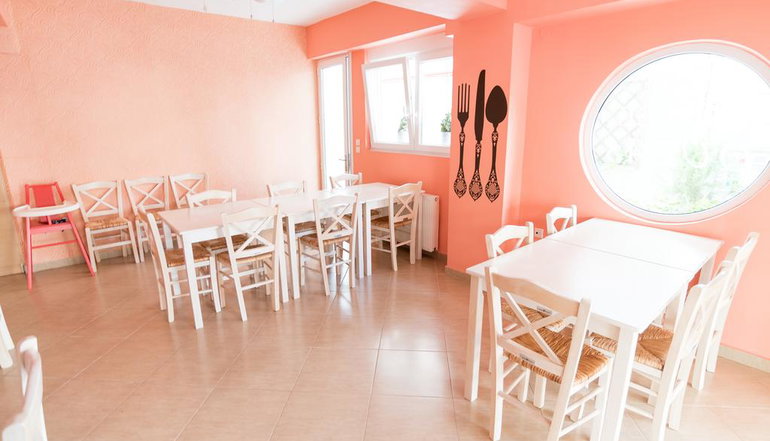 Ouzas Luxury Hotel