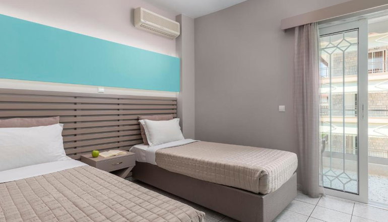 Ouzas Luxury Hotel