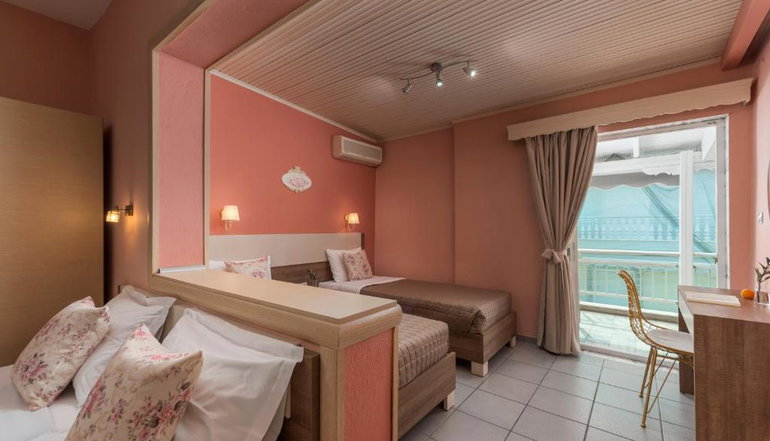Ouzas Luxury Hotel