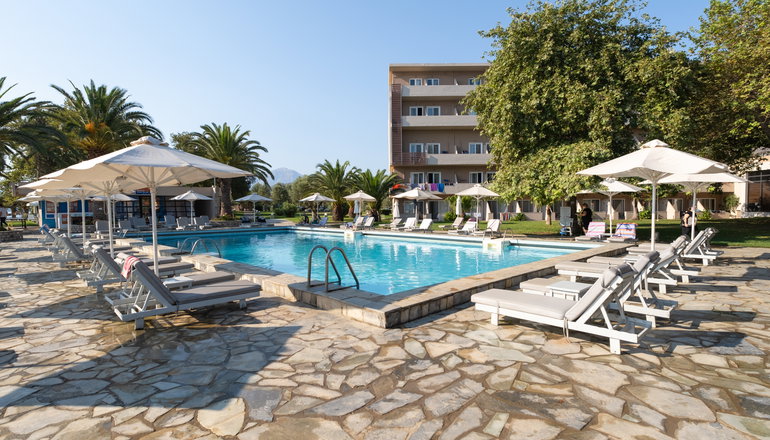 4* Long Beach Resort Hotel - Αίγιο