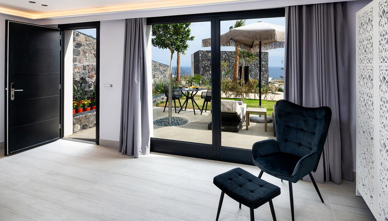 Palm Island Suites