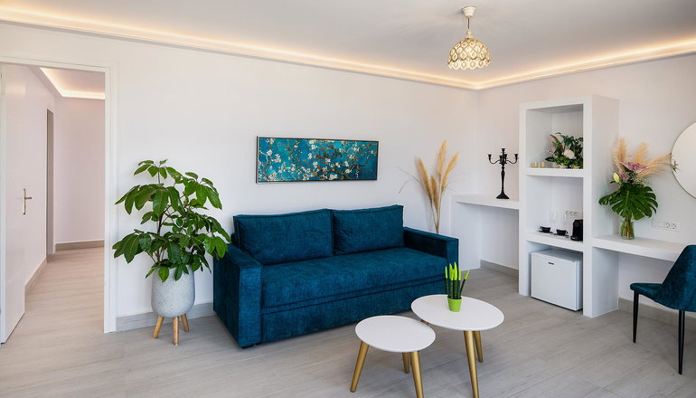 Palm Island Suites