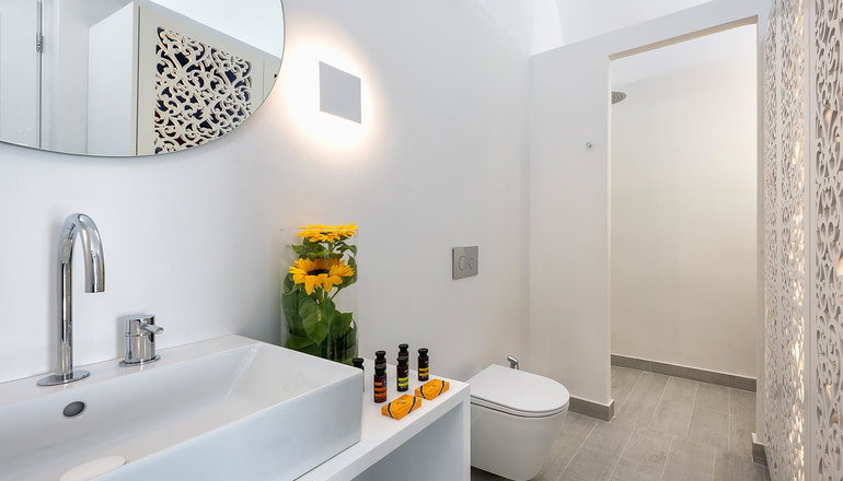 Palm Island Suites