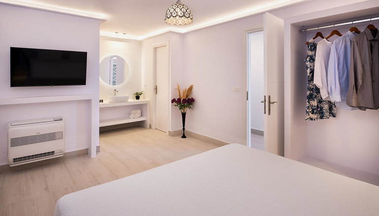Palm Island Suites
