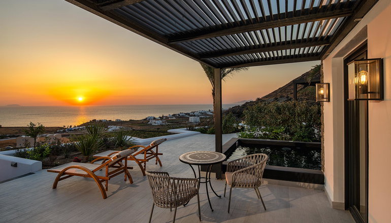 Palm Island Suites