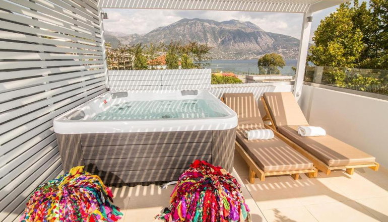Panellinion Luxury Rooms