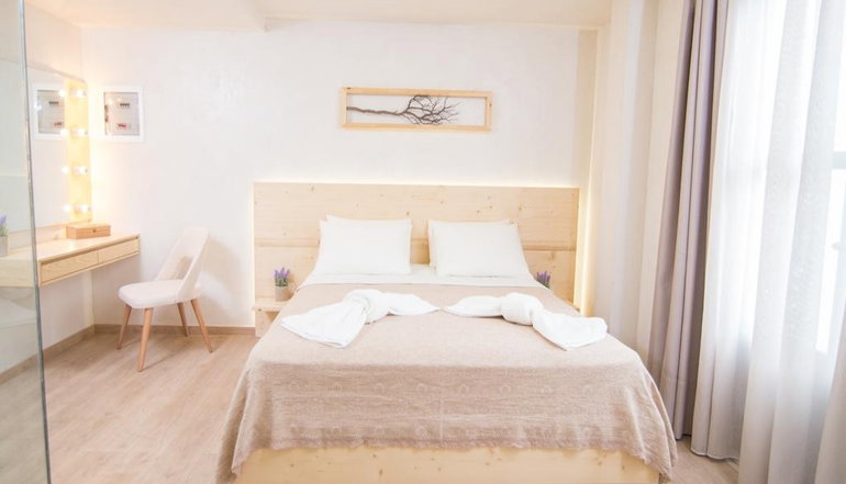 Panellinion Luxury Rooms