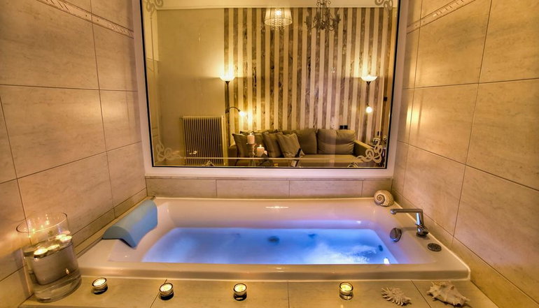 Panorama Suites & Spa