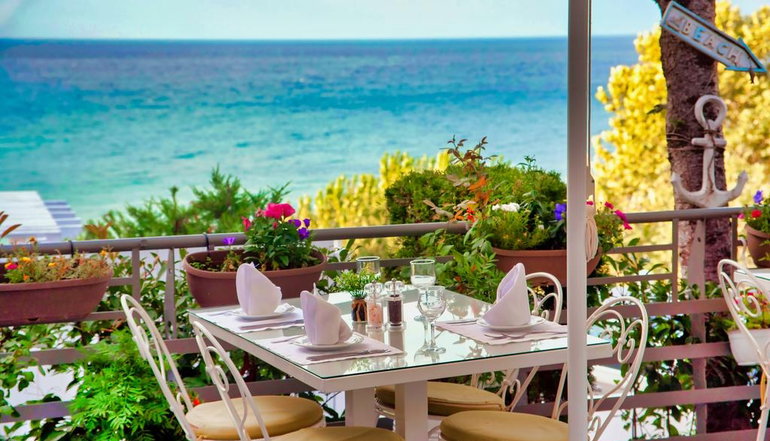 Panorama Suites & Spa