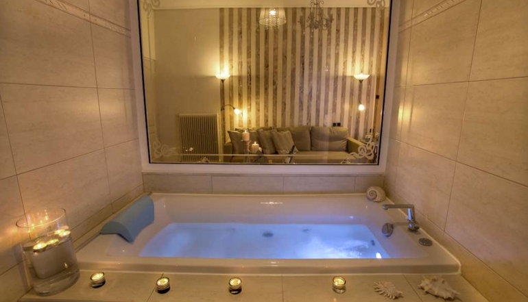 Panorama Suites & Spa