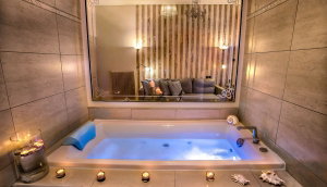 Panorama Suites & Spa