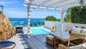 Panorama Suites & Spa