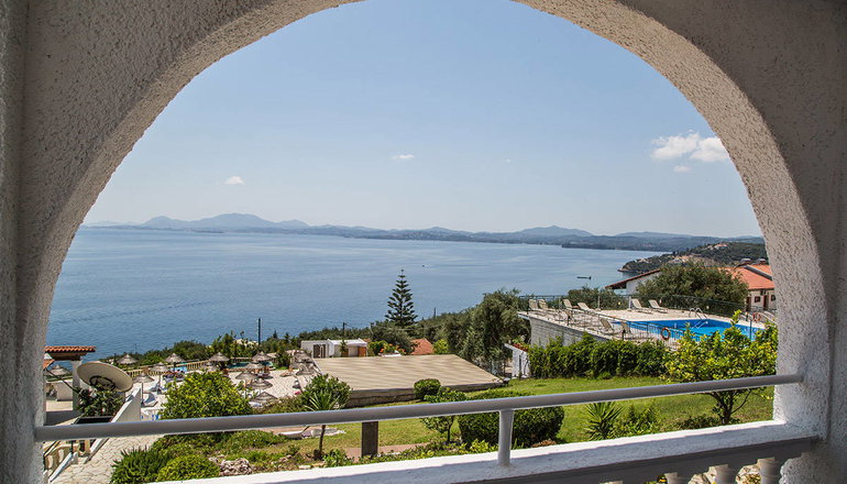 Pantokrator Hotel - Μπαρμπάτι, Κέρκυρα