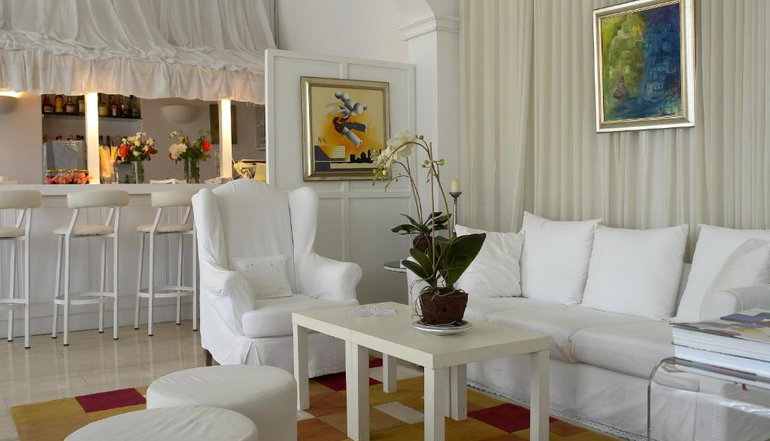 4* Paradise Art Hotel Andros
