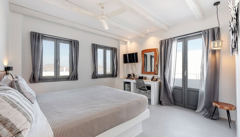 Paros Cape Suites
