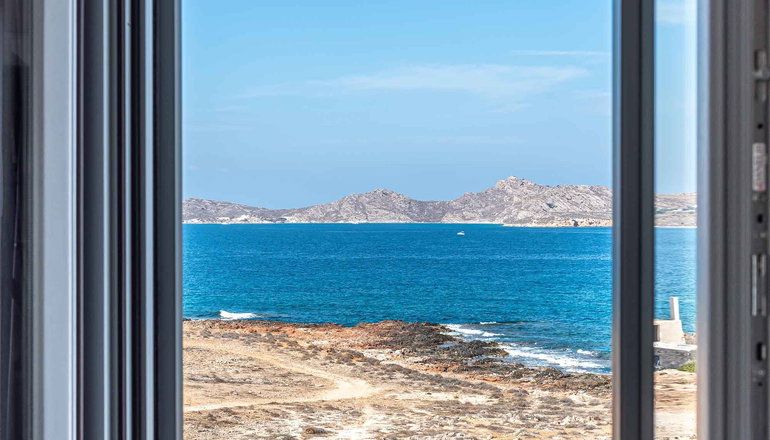 Paros Cape Suites