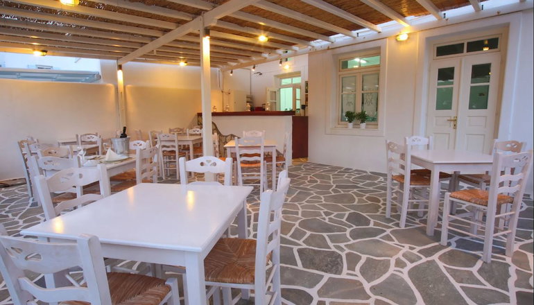 Paros Inn Seafront - Λογαράς, Πάρος