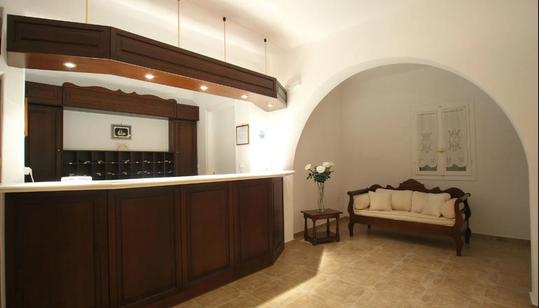 Paros Inn Seafront - Λογαράς, Πάρος