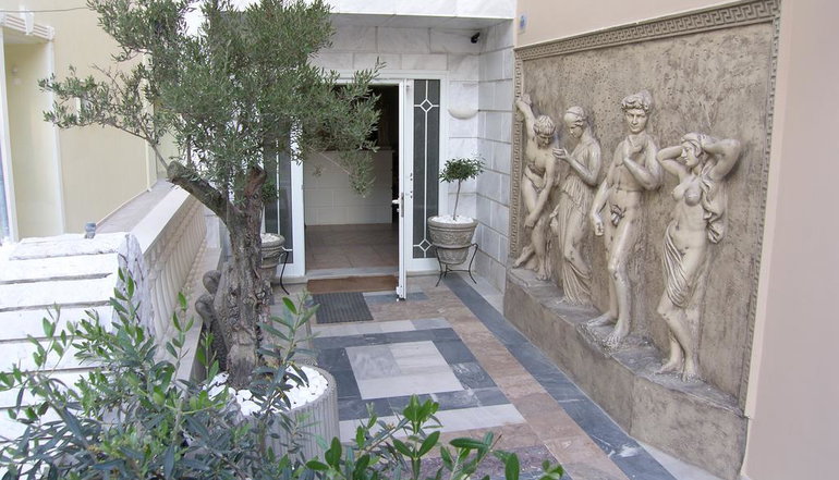 Parthenon Art Hotel