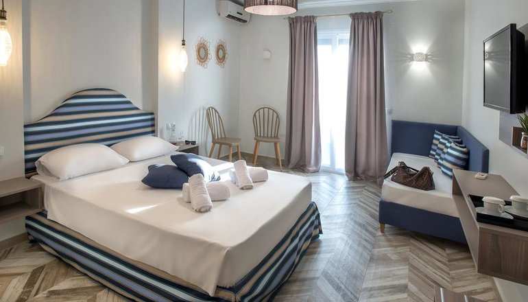 Parthenon Art Hotel