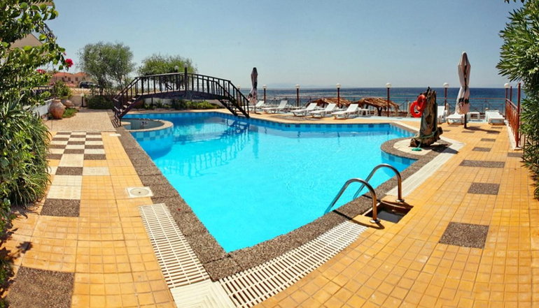 Pebble Beach Hotel