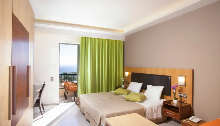 Pefkos Beach Hotel