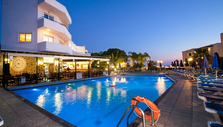 Pefkos Beach Hotel