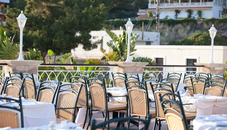 Pefkos Beach Hotel