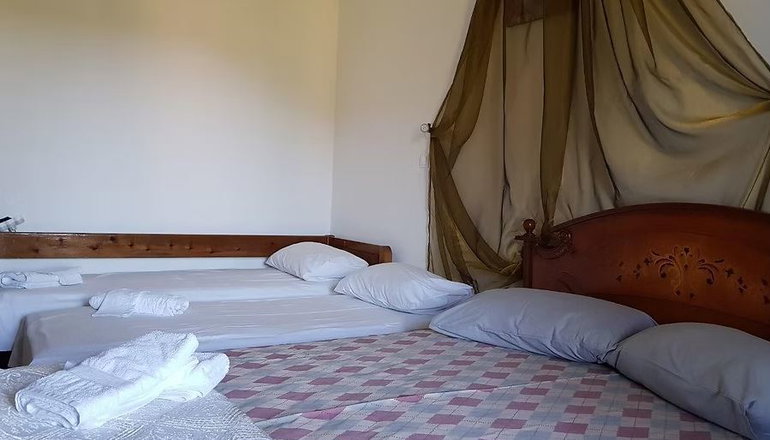 Petra & Elato Art Hotel