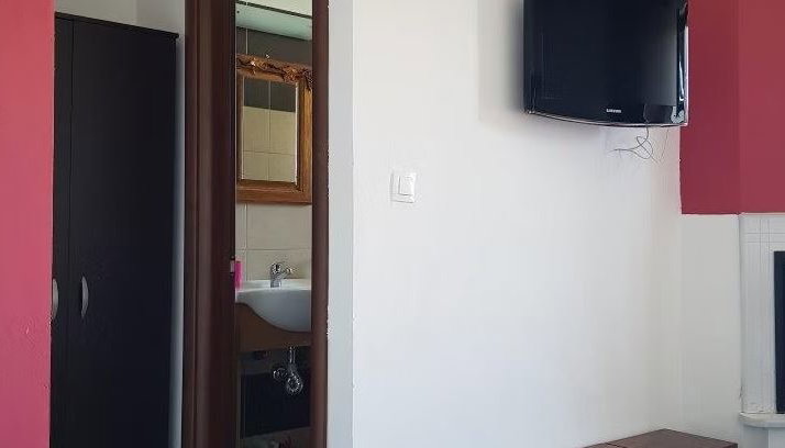 Petra & Elato Art Hotel