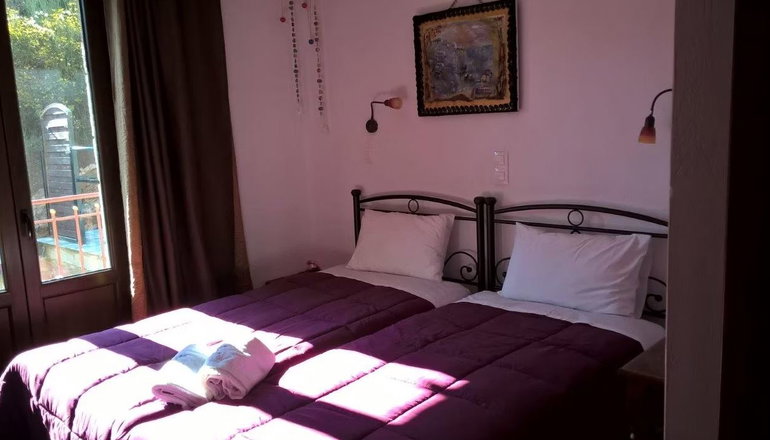 Petra & Elato Art Hotel