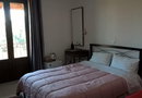 Petra & Elato Art Hotel