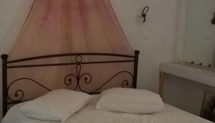 Petra & Elato Art Hotel