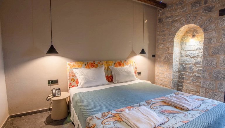 5* Petra & Fos Hotel - Οίτυλο, Μάνη