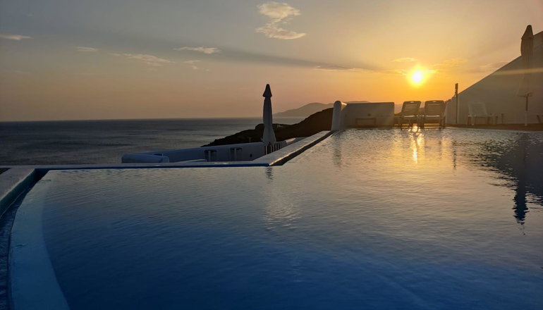 Petradi Hotel