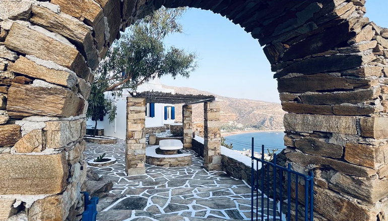 Petradi Hotel