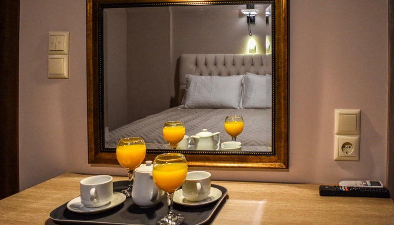 Elia Deluxe Accommodation