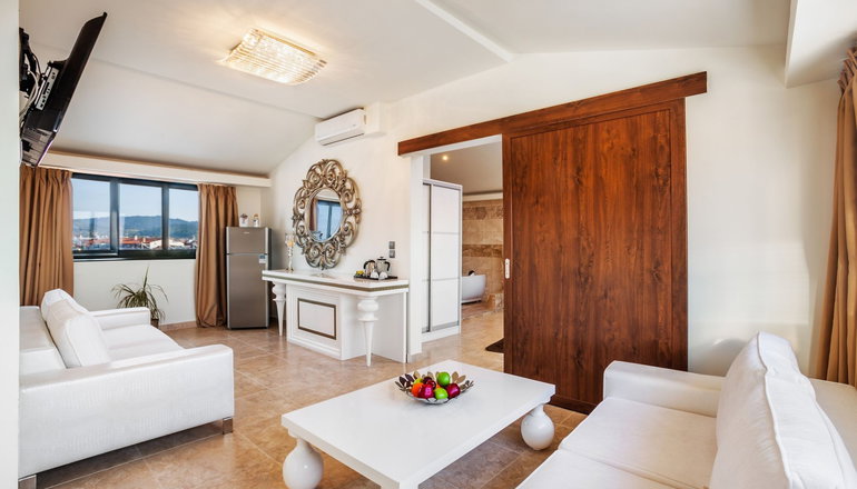4* Philoxenia Spa Hotel