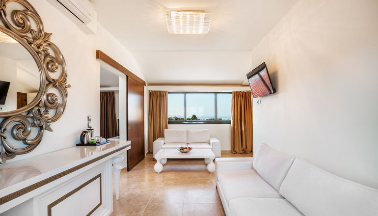 4* Philoxenia Spa Hotel