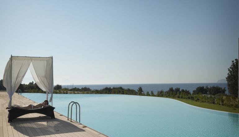 5* Lakitira Suites