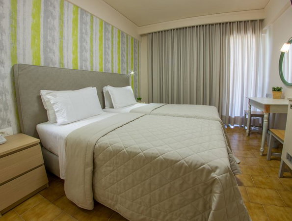 Pitsakis Hotel