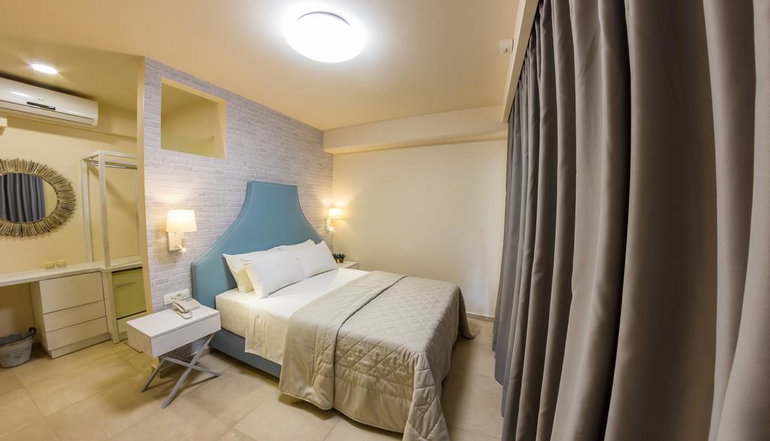 Pitsakis Hotel