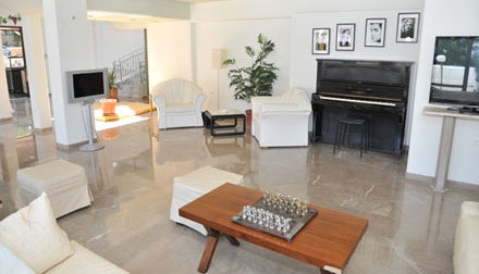 Pitsakis Hotel