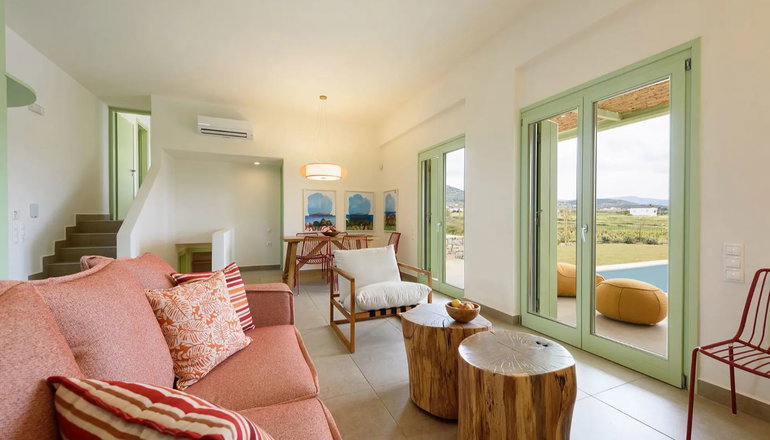 Plioni Villas