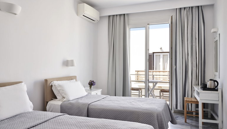 Polos Hotel - Παροικιά, Πάρος