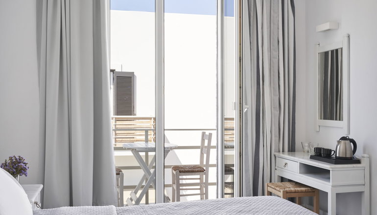 Polos Hotel - Παροικιά, Πάρος