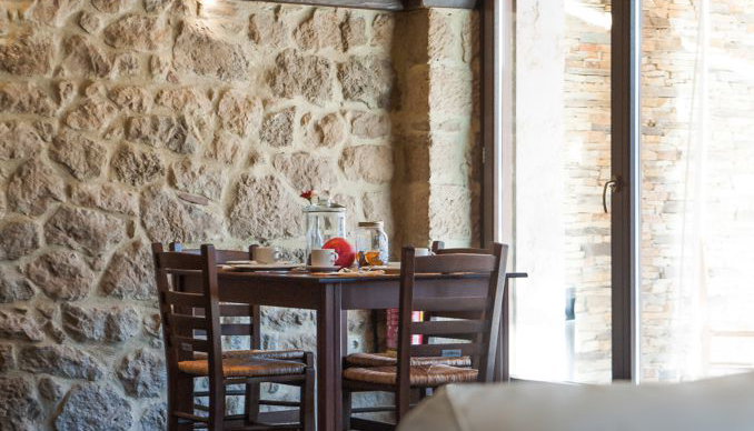 Polys Guesthouse