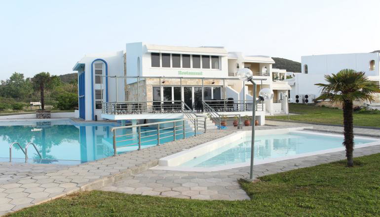 4* Skion Palace Beach Hotel